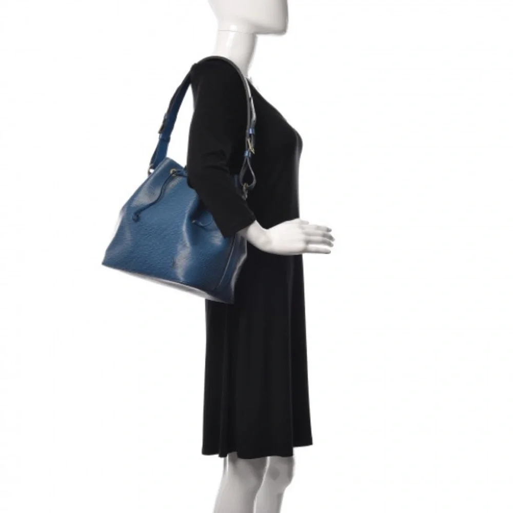 Authentic LOUIS VUITTON bag - Picture 9 of 9